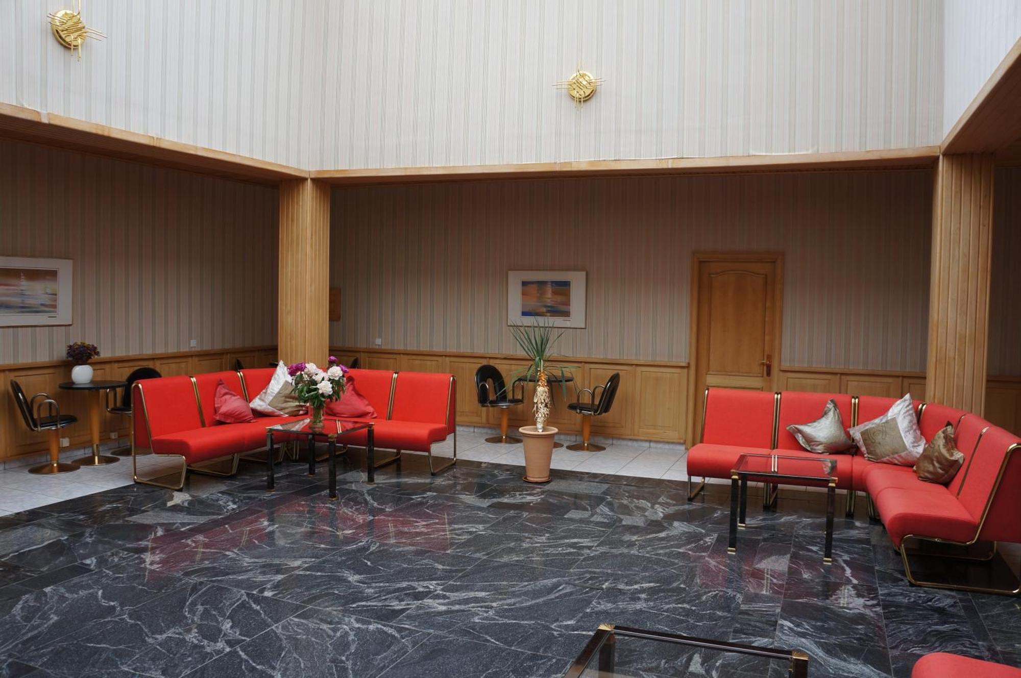 Du Broliai Hotel Паланга Экстерьер фото