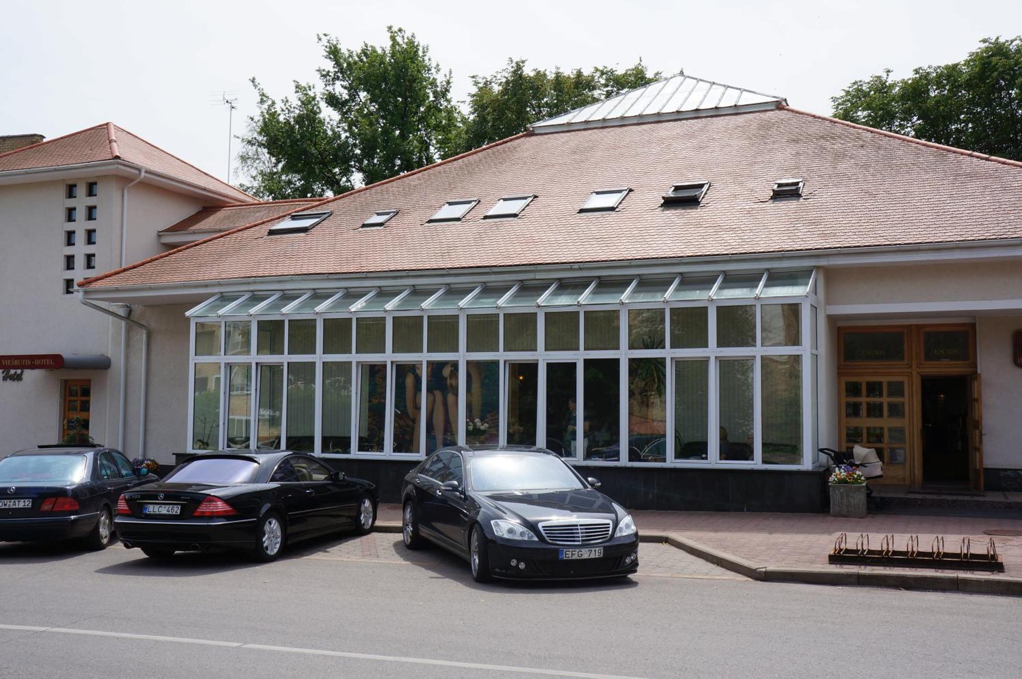 Du Broliai Hotel Паланга Экстерьер фото