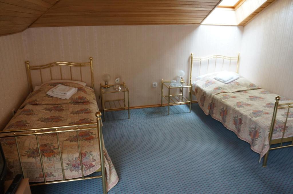 Du Broliai Hotel Паланга Номер фото